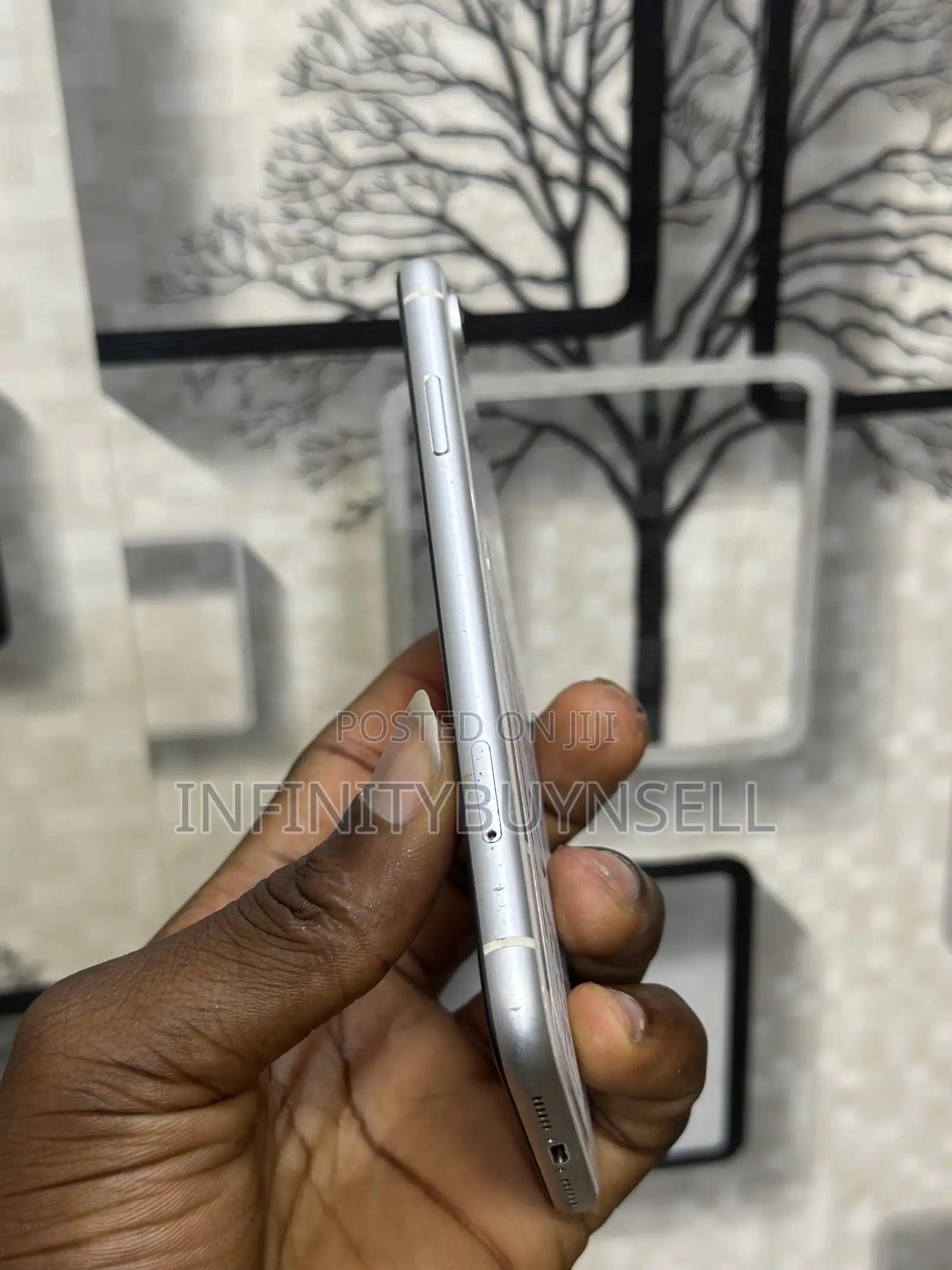 Apple iPhone XR 64 GB White