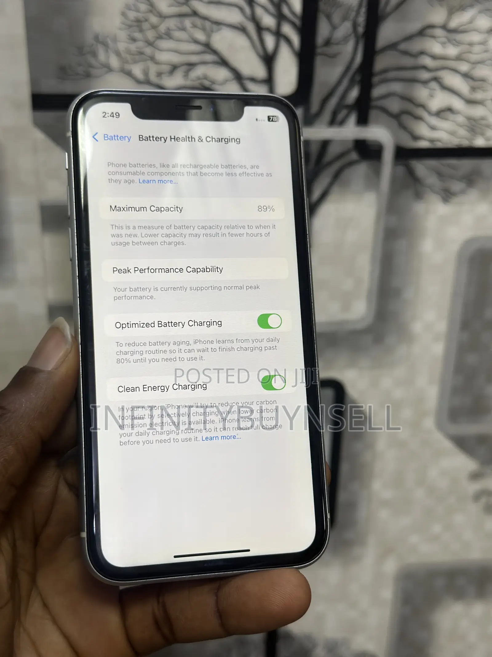 Apple iPhone XR 64 GB White