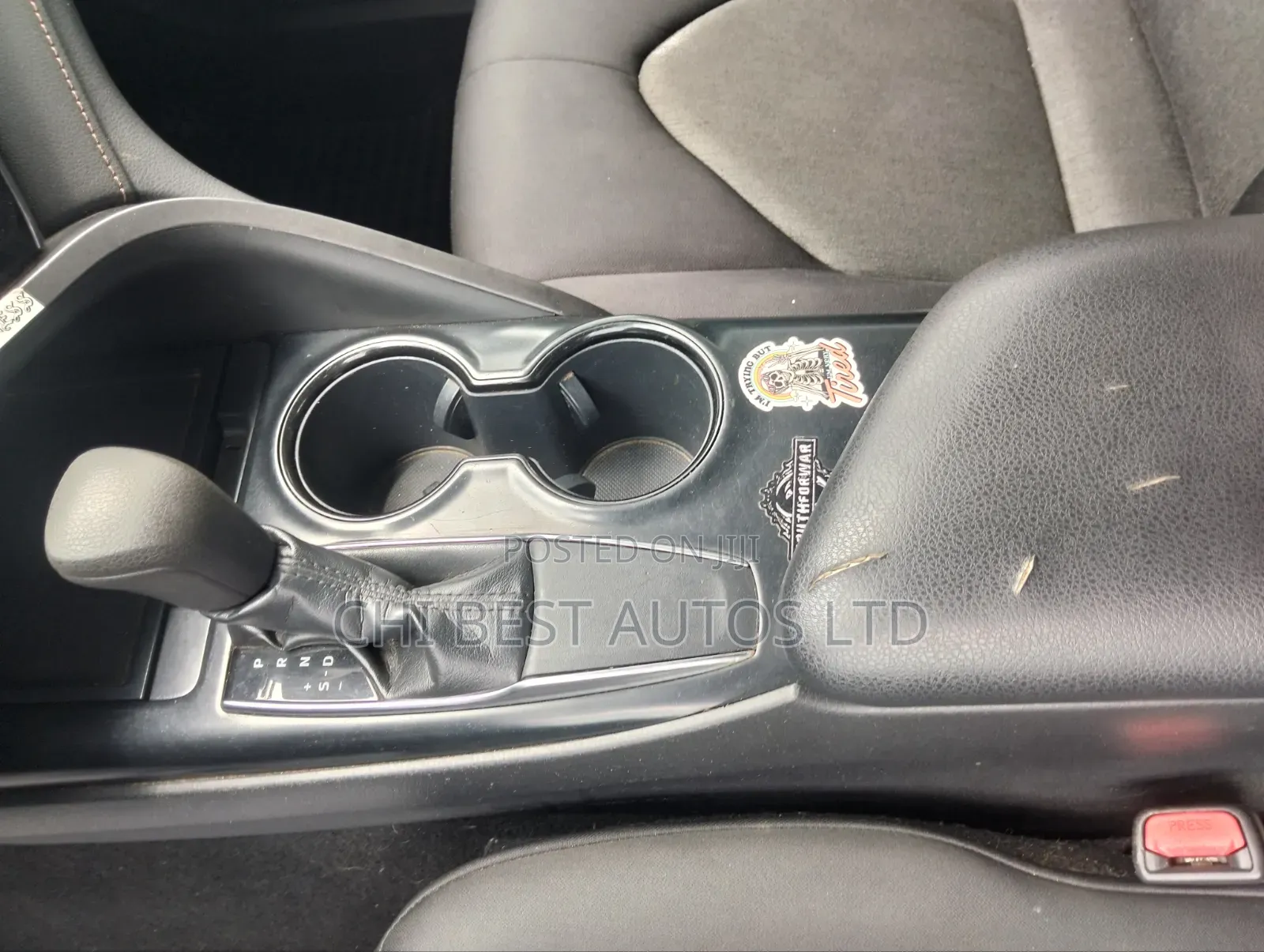 Toyota Camry L (2.5L 4cyl 8A) 2019 Blue