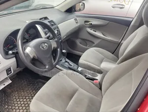 Toyota Corolla LE 4dr Sedan (1.8L 4cyl 4A) 2013 Red