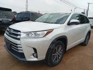 Toyota Highlander XLE 2017 White
