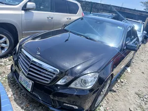 Mercedes-Benz E-Class 2010 Black
