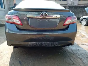 Toyota Camry 2011 Gray