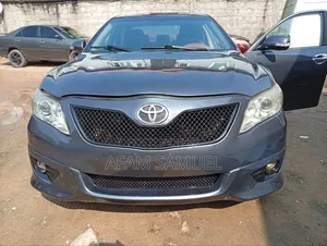 Toyota Camry 2011 Gray