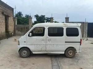 Suzuki Every 2005 White
