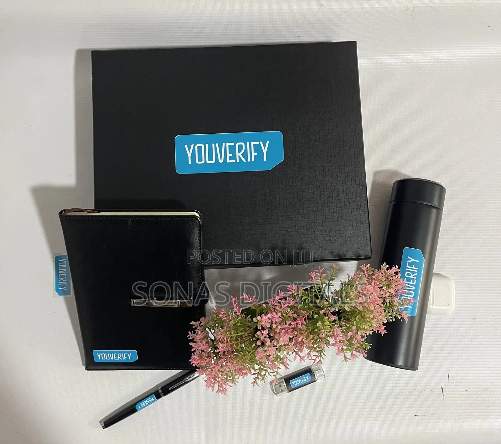 Custom Corporate Gift Box – Branded Executive Sets | Sonasdigitals