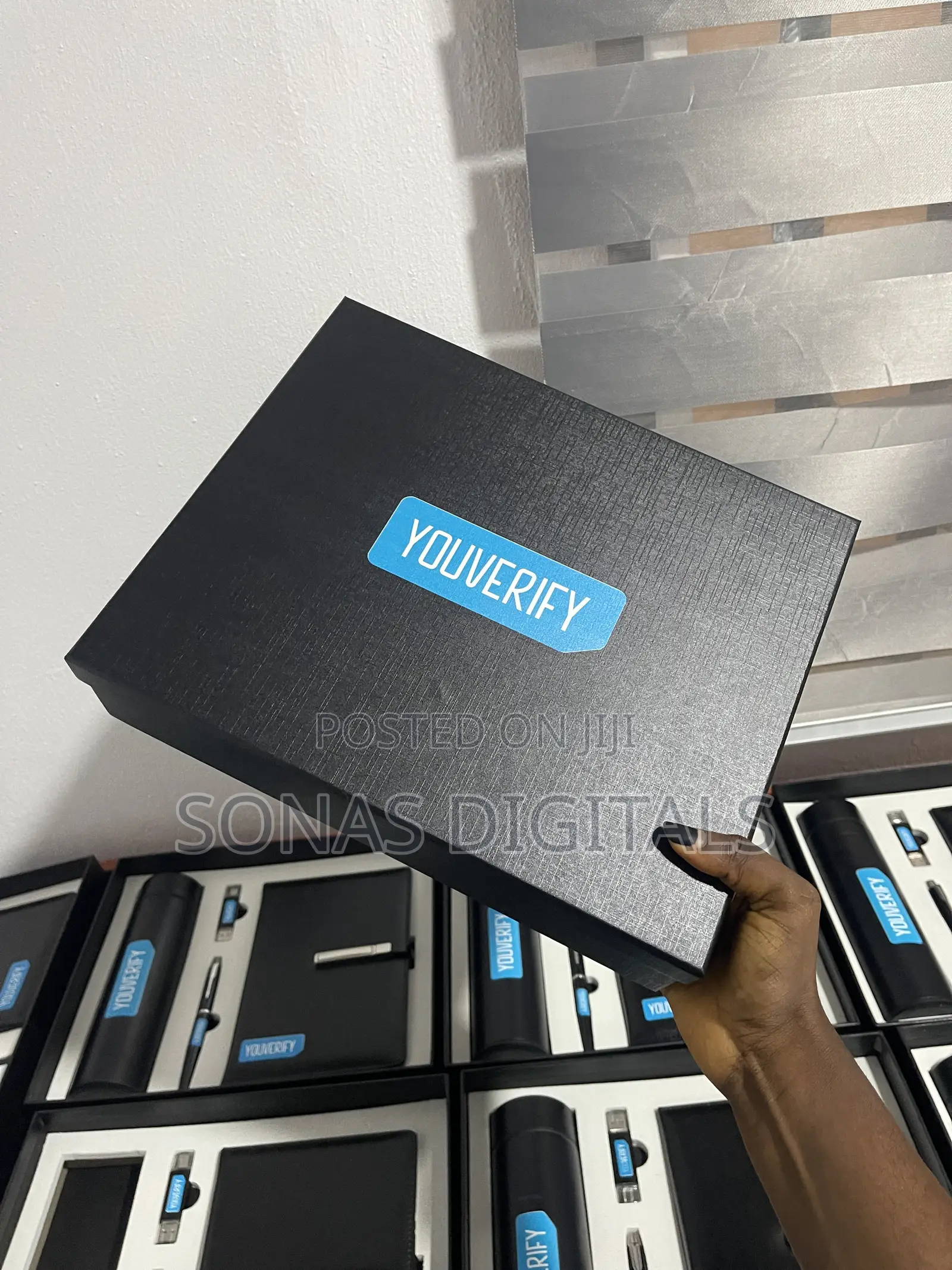 Custom Corporate Gift Box – Branded Executive Sets | Sonasdigitals