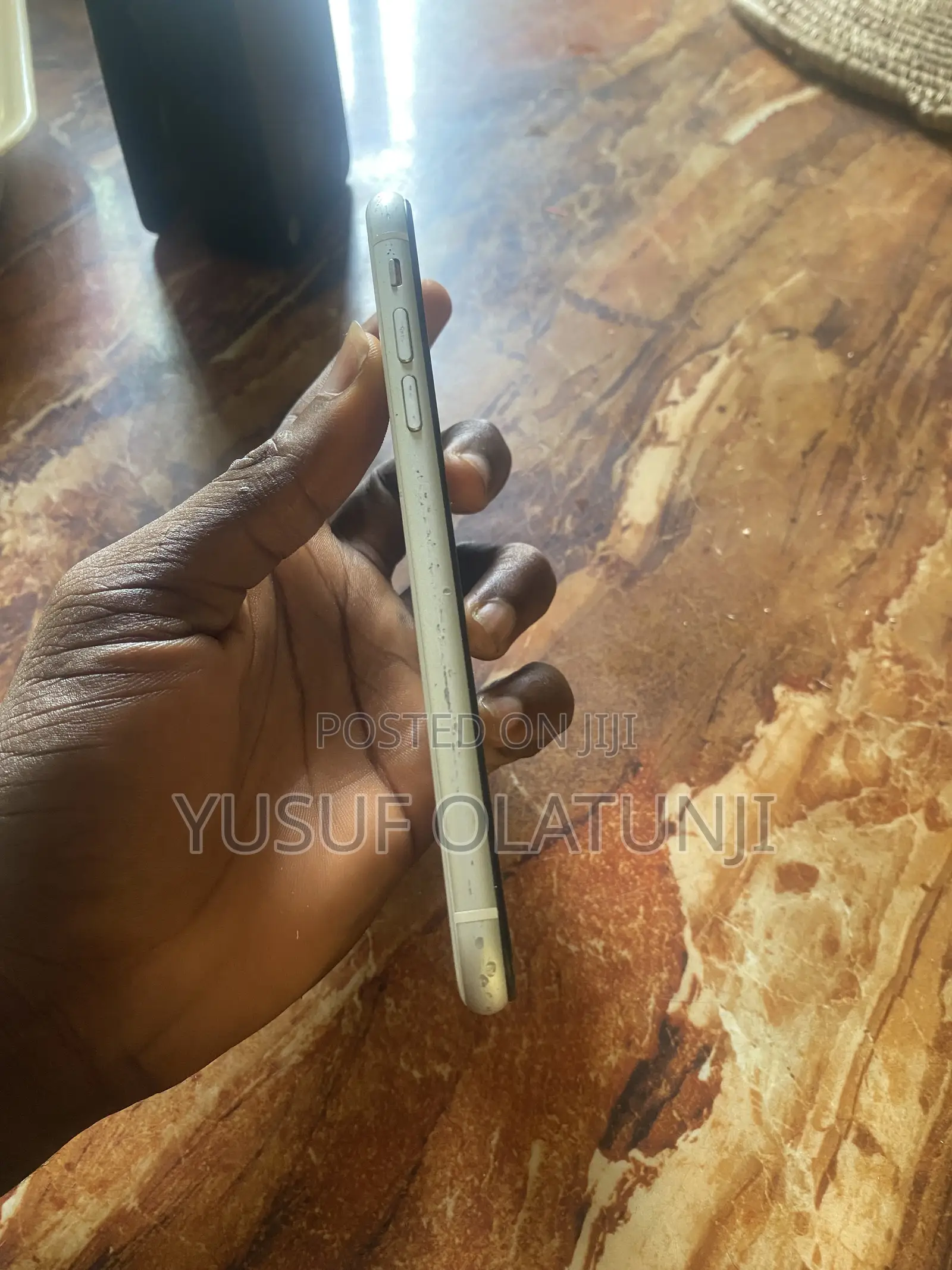 Apple iPhone XR 64 GB White
