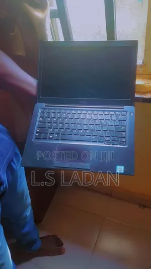 Laptop Dell Latitude 7420 8GB Intel Core i5 SSD 256GB