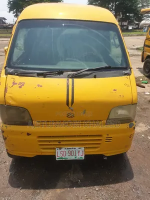 Suzuki APV Minibus 2010 Yellow