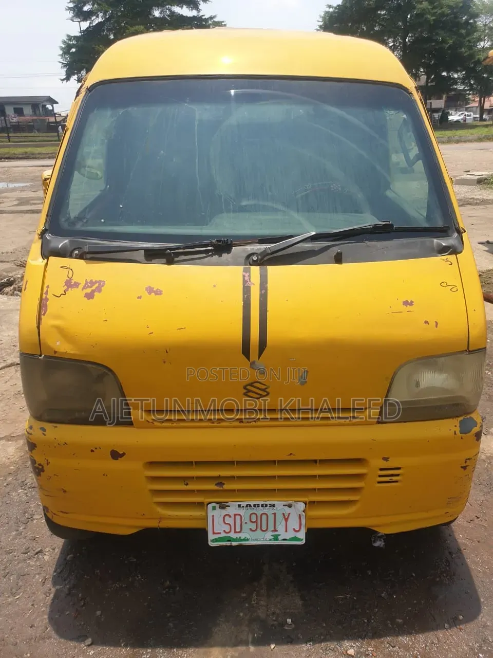 Suzuki APV Minibus 2010 Yellow