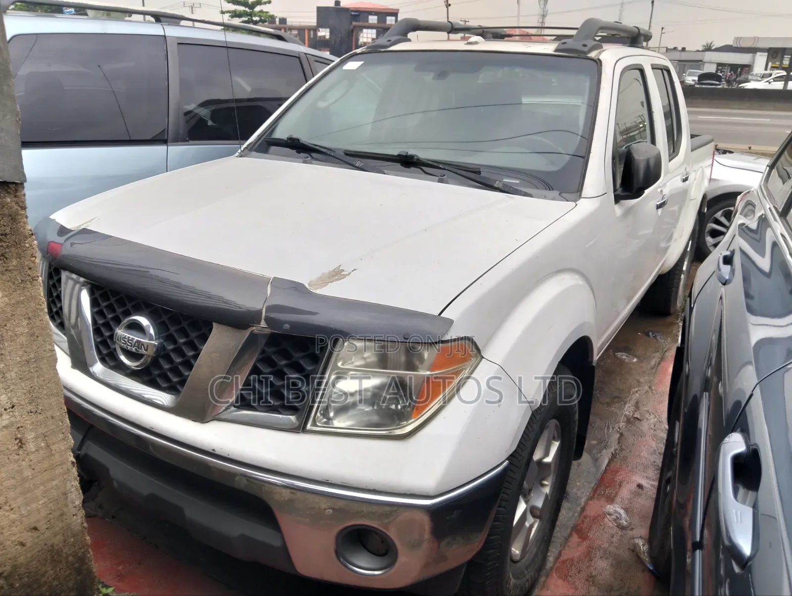 Nissan Frontier 2009 White