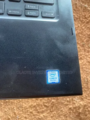 Laptop Dell Latitude 3390 2-in-1 8GB Intel Core i5 SSD 256GB