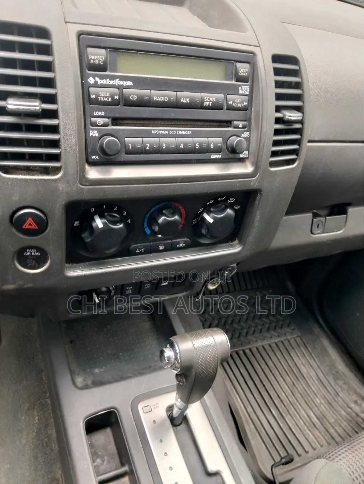 Nissan Frontier 2009 White