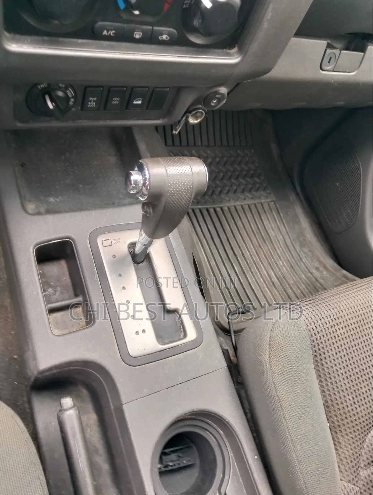 Nissan Frontier 2009 White