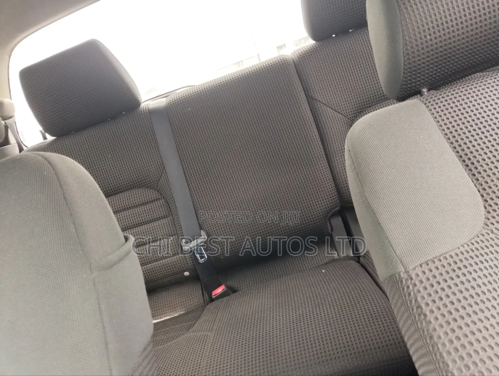 Nissan Frontier 2009 White