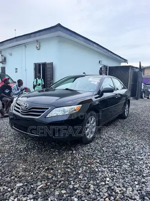 Toyota Camry LE 4dr Sedan (2.5L 4cyl 6A) 2011 Black