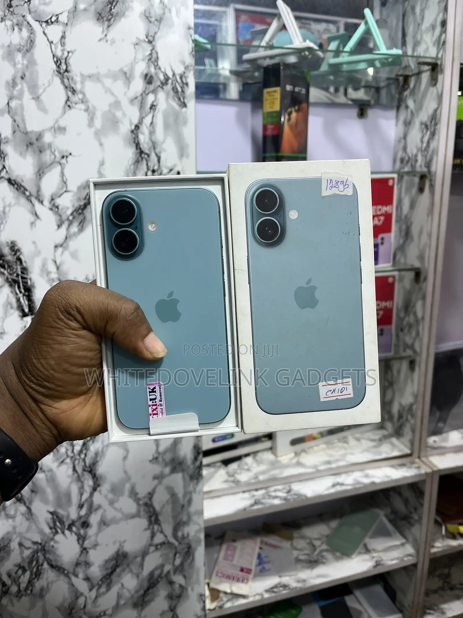 New Apple iPhone 16 128 GB Blue