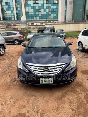 Hyundai Sonata GLS Sedan FWD (2.4L 4cyl 6M) 2011 Blue