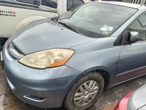 Toyota Sienna LE 4WD 2007 Blue