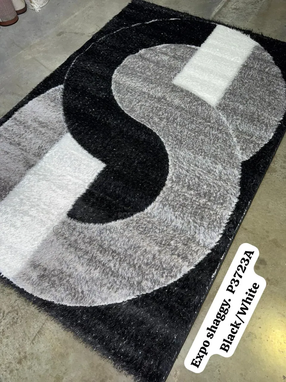 Exclusive Designer Rug – Premium Quality