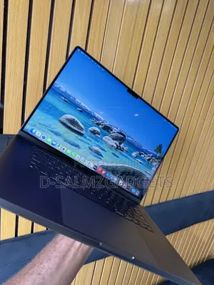 Laptop Apple MacBook Pro 2024 M4 Max 36GB Apple M4 Max SSD 4T