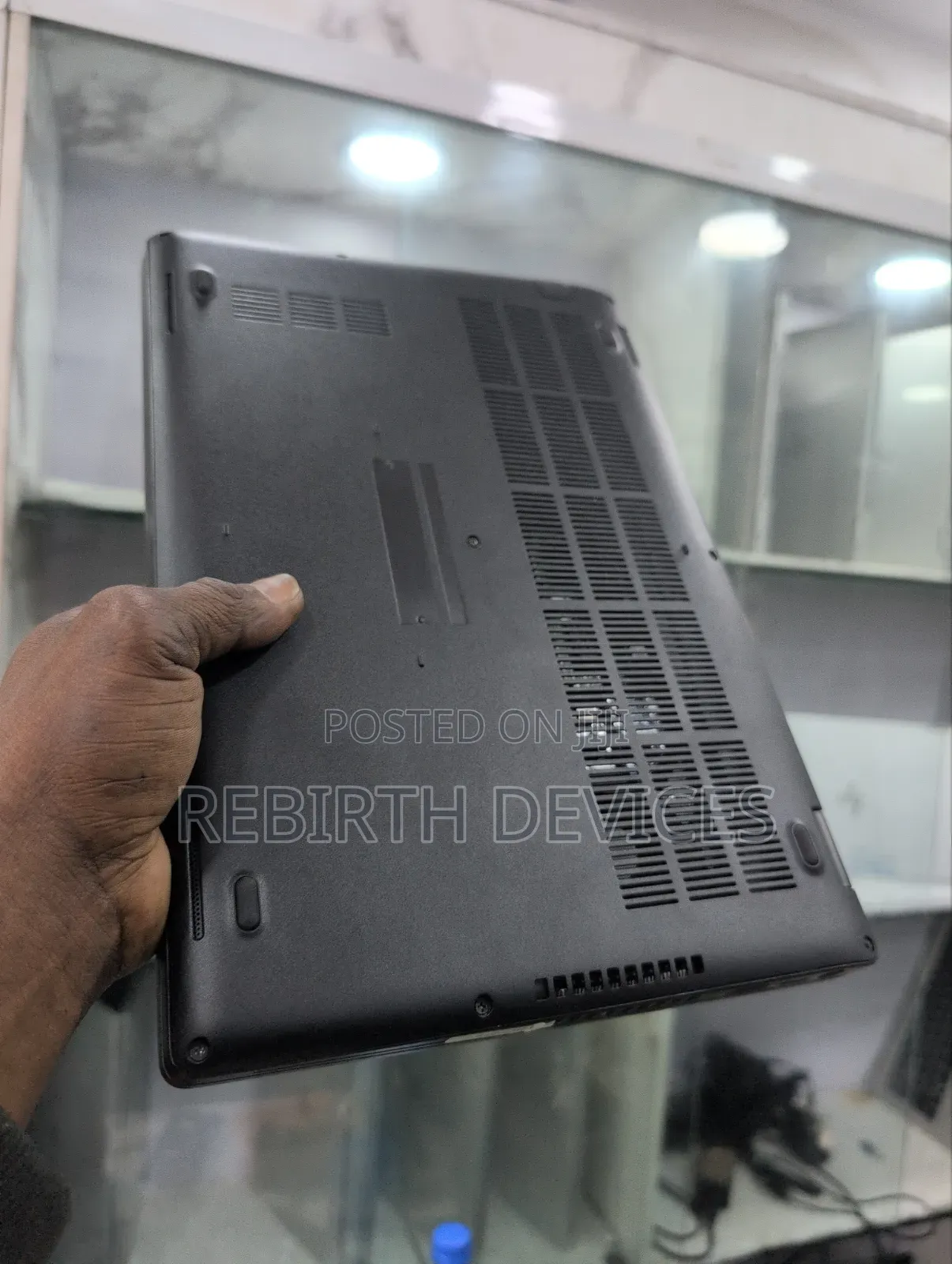 Laptop Dell Latitude 5400 8GB Intel Core i7 SSD 256GB