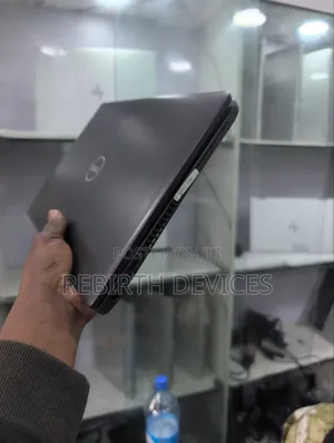 Laptop Dell Latitude 5400 8GB Intel Core i7 SSD 256GB