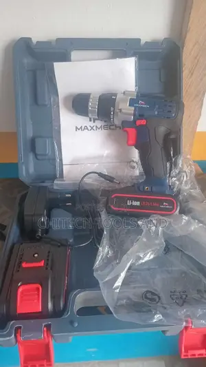 Maxmech 20V Cordless Lithium-Ion Drill Driver Kit - Brand New