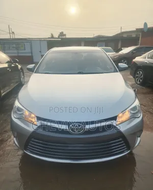 Toyota Camry LE 4dr Sedan (2.5L 4cyl 6A) 2016 Silver