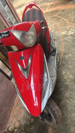 Kymco 2022 Red