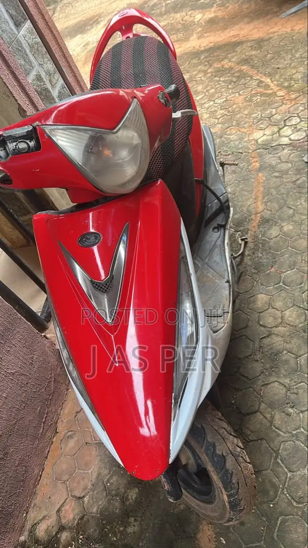 Kymco 2022 Red