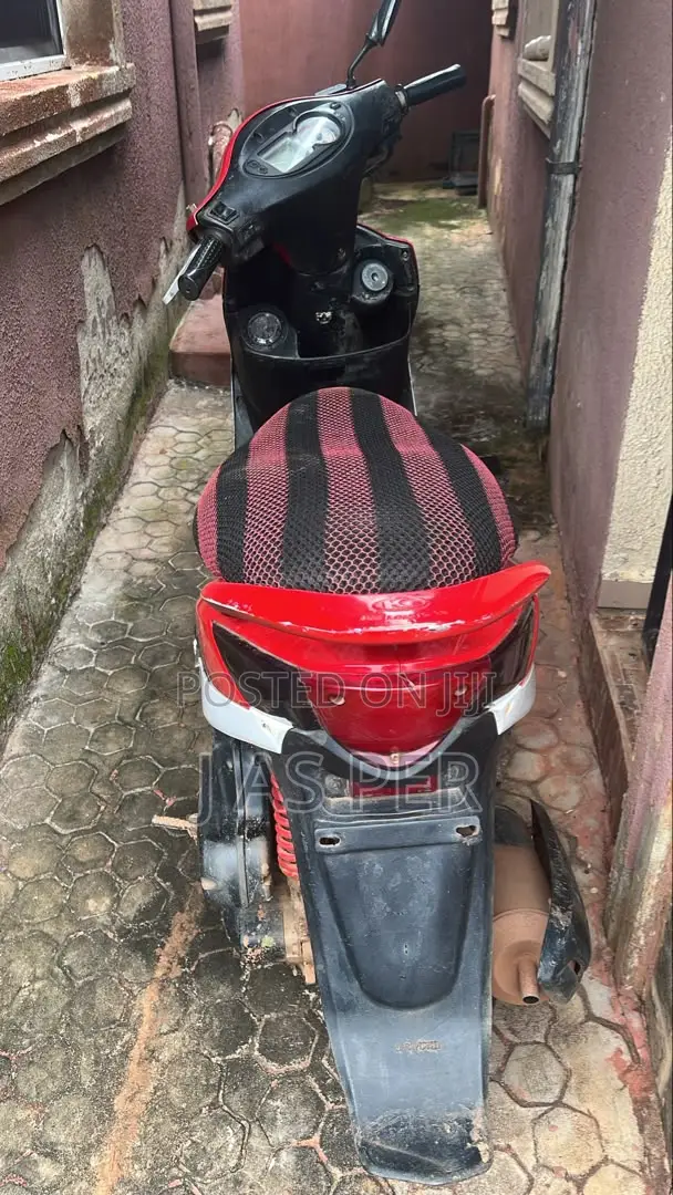 Kymco 2022 Red