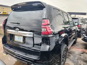 Toyota Land Cruiser 2007 Black