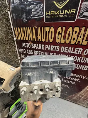 2013–2014 Toyota Tacoma ABS Pump & Module
