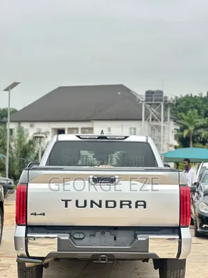 Toyota Tundra 2025 Silver