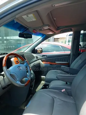 Toyota Sienna Limited 7 Passenger 2010 Gold