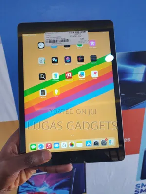 Apple iPad Pro 12.9 (2022) 64 GB Silver