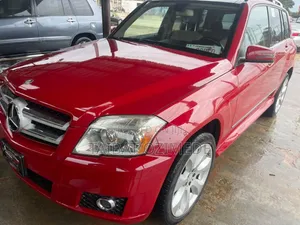 Mercedes-Benz GLK-Class 2010 Red