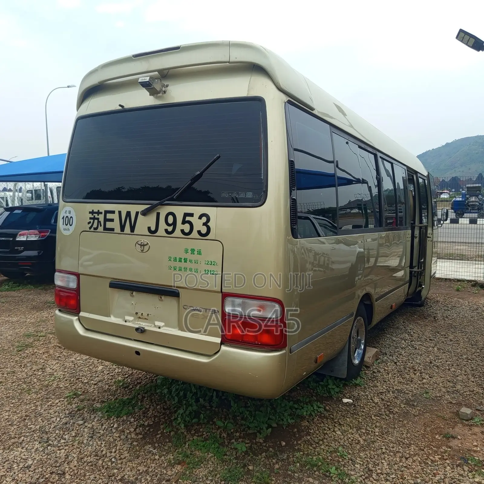 Toyota Coaster 2015 Gold