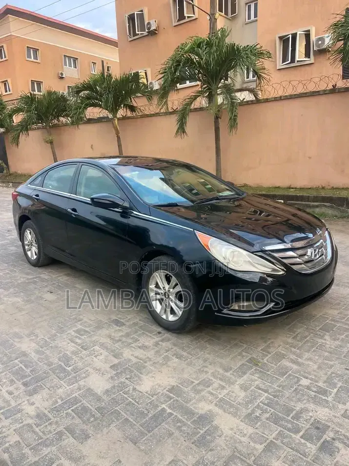 Hyundai Sonata 2012 Black