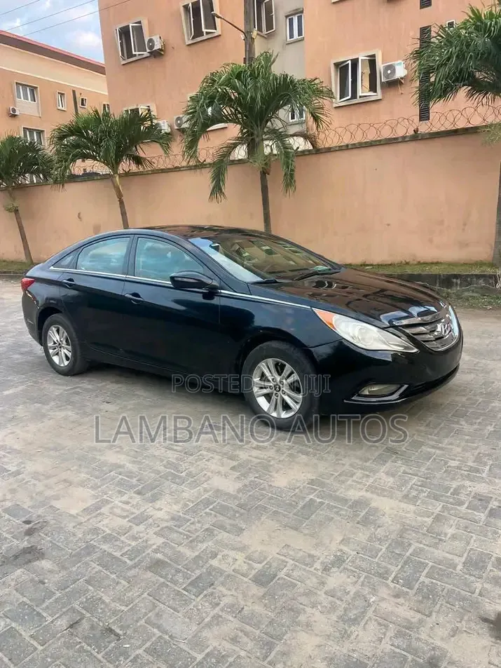 Hyundai Sonata 2012 Black