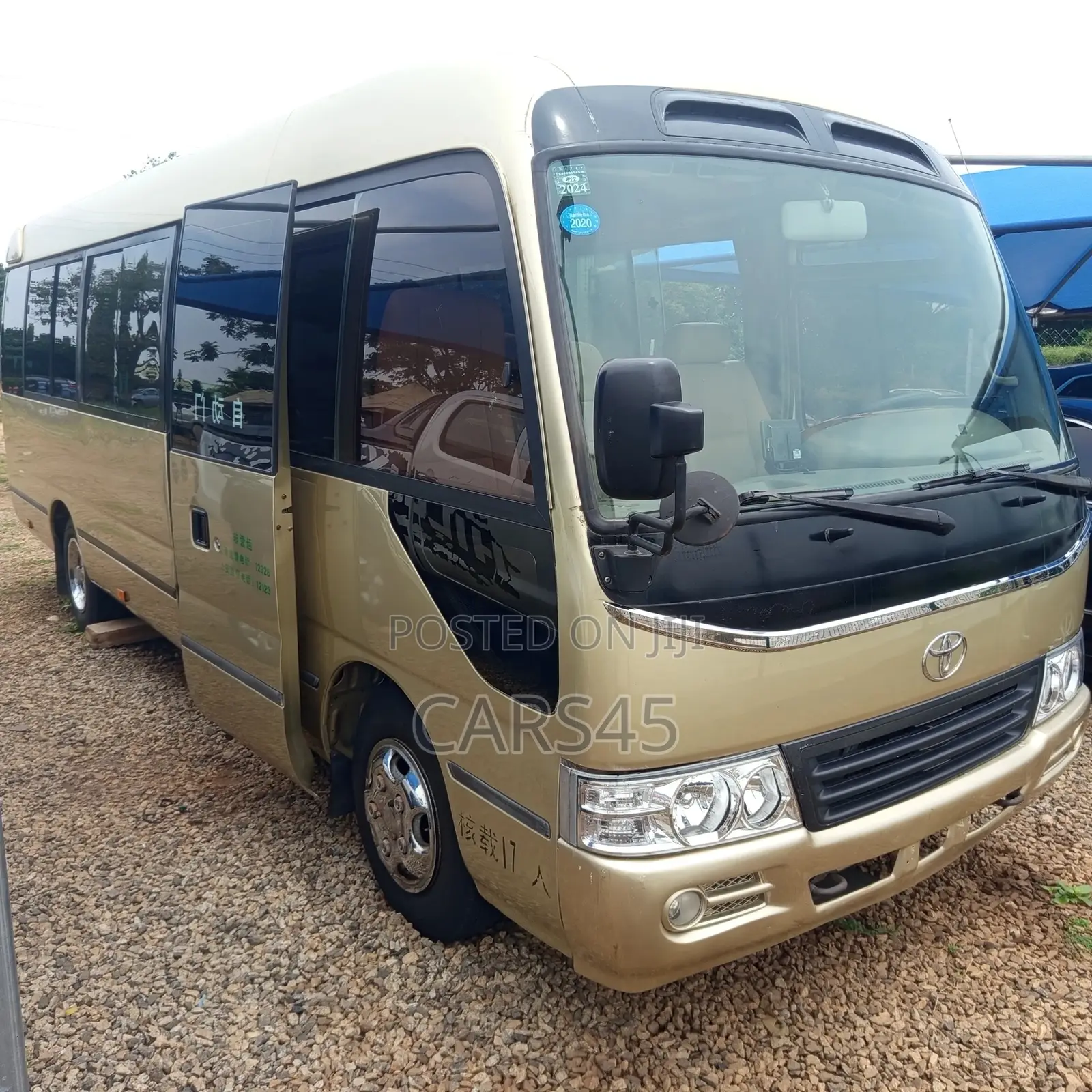 Toyota Coaster 2015 Gold