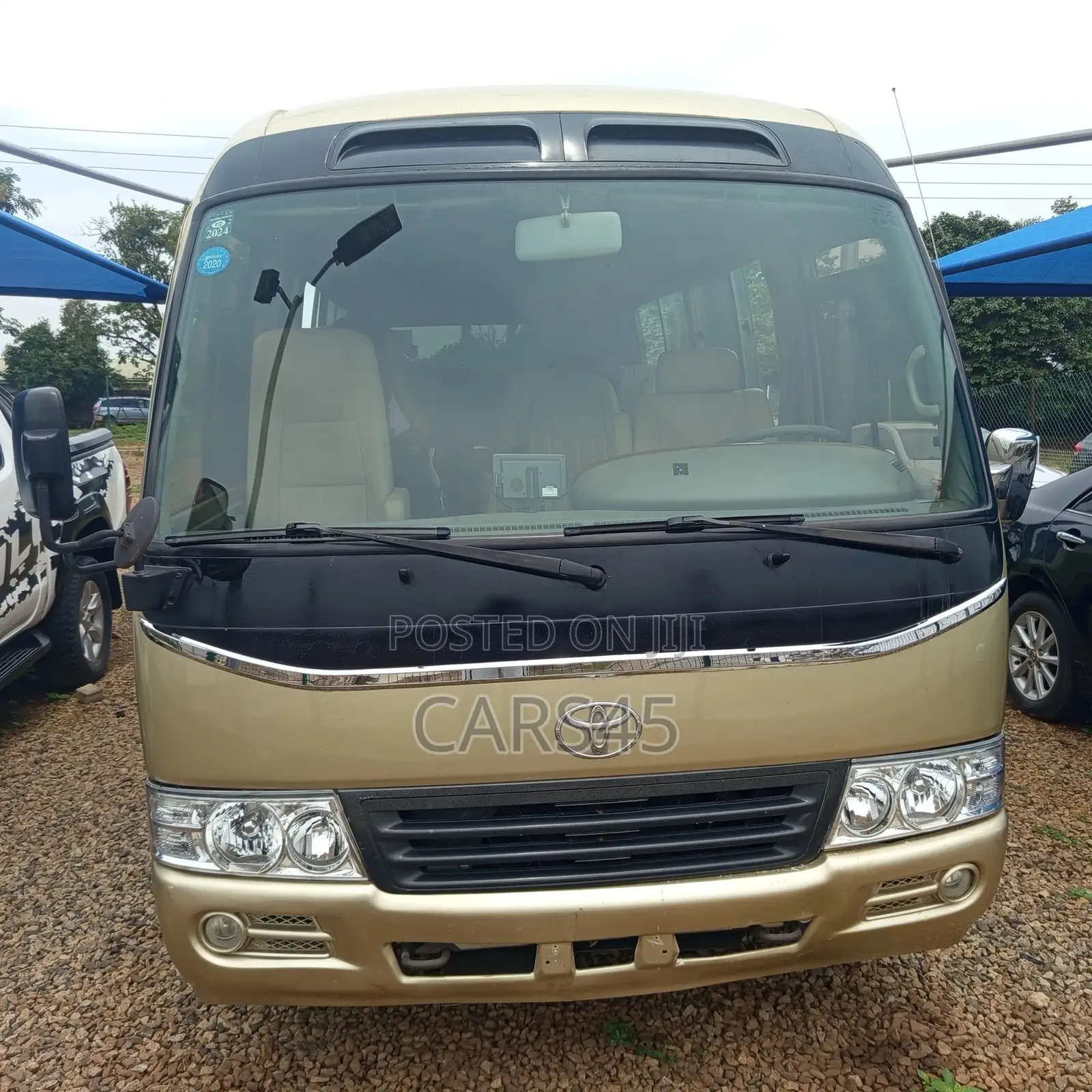 Toyota Coaster 2015 Gold