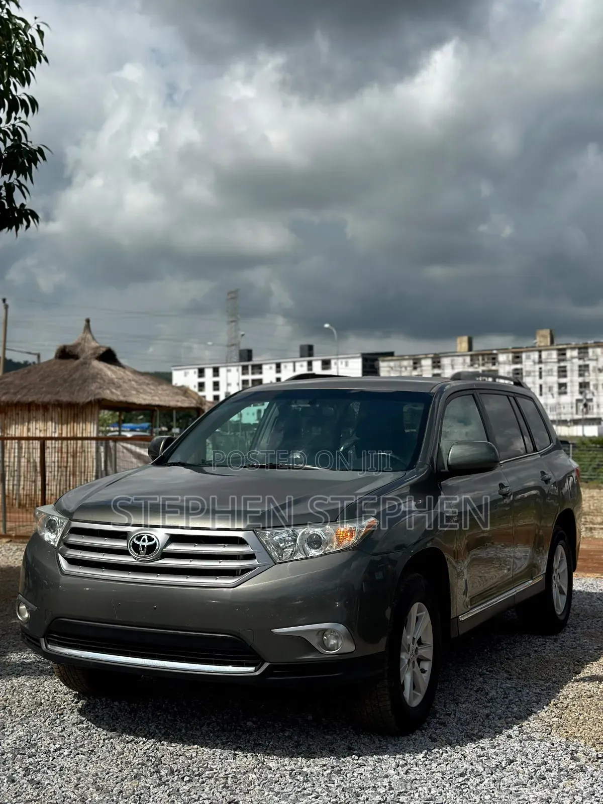 Toyota Highlander SE 2011 Gray
