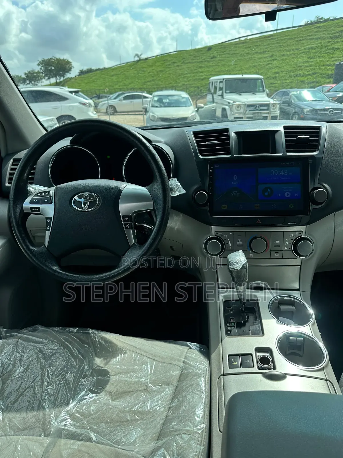 Toyota Highlander SE 2011 Gray