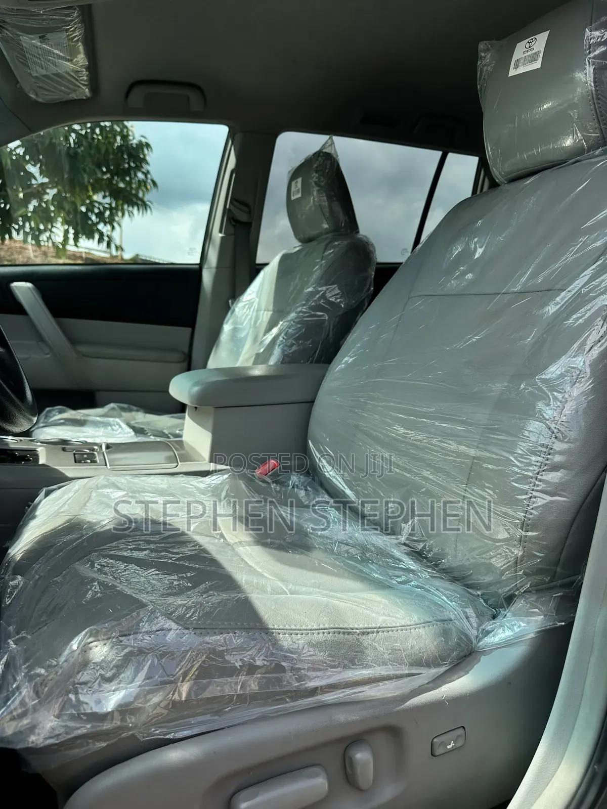 Toyota Highlander SE 2011 Gray