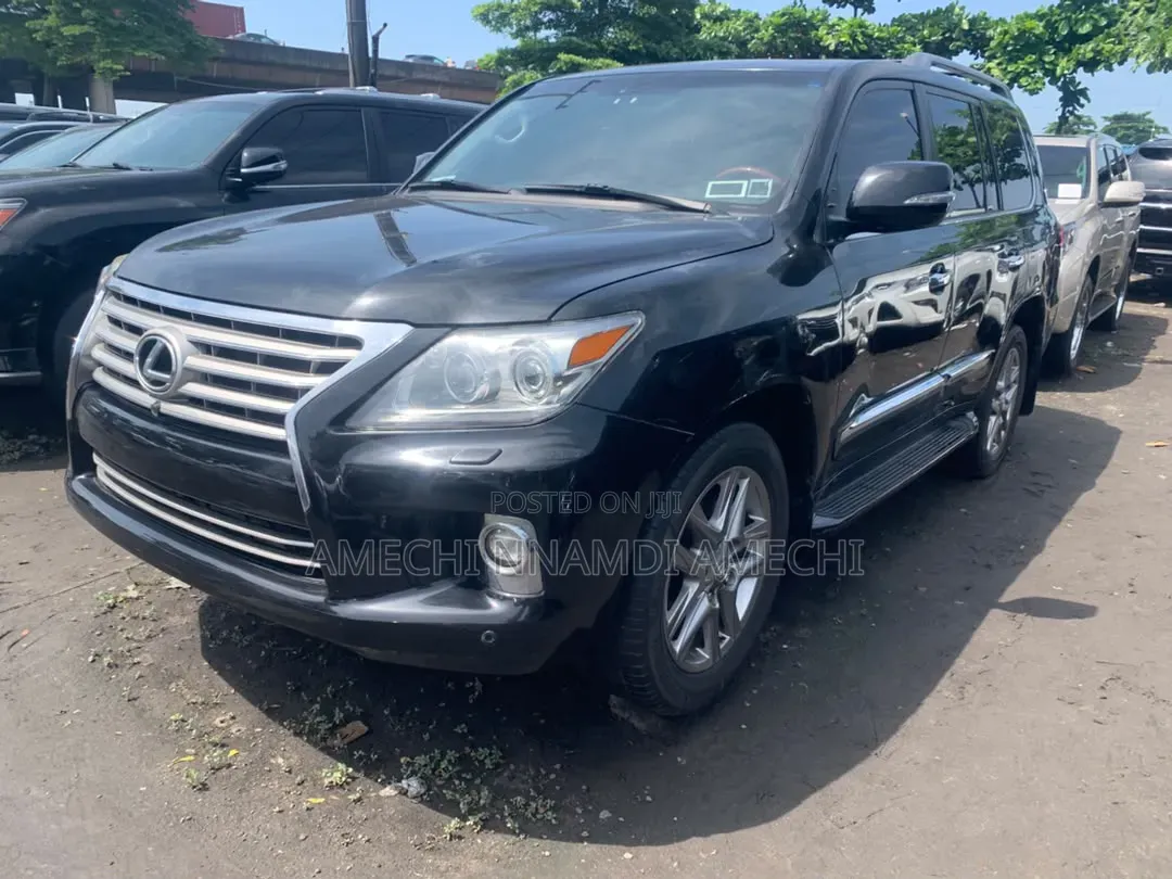 Lexus LX 570 AWD 2016 Black