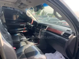 Lexus LX 570 AWD 2016 Black