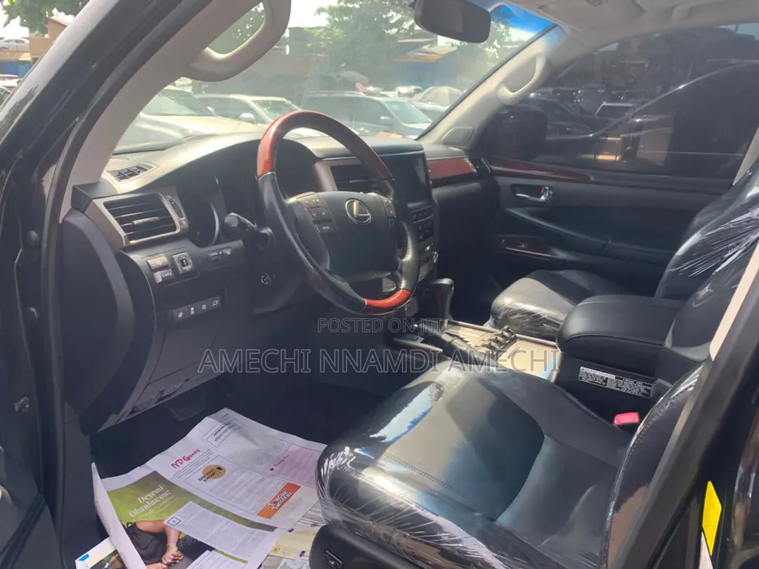 Lexus LX 570 AWD 2016 Black
